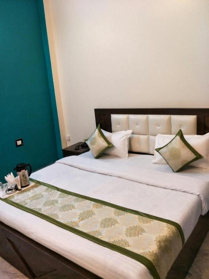 Surabhi Garden Inn Lucknow Esterno foto